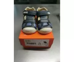Otroški čevlji /sandali Biomecanics št. 21 + podarimo adidas superge - Slika 1