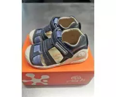 Otroški čevlji /sandali Biomecanics št. 21 + podarimo adidas superge - Slika 2